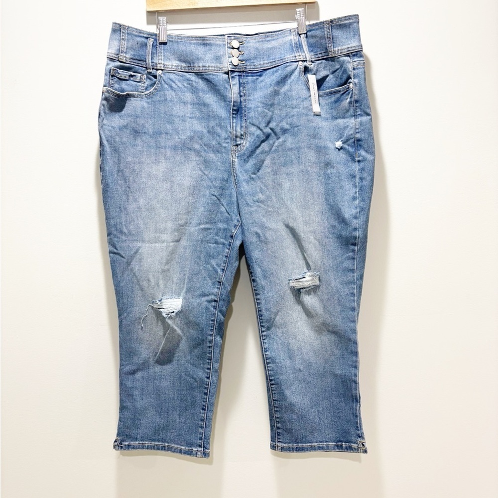 LANE BRYANT NEW Women’s Straight Capri Ultra High Rise Distressed Casual Jeans